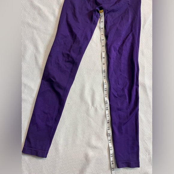 Aurola Seamless Super Stretch Power Purple Leggings for Women - Picture 7 of 11